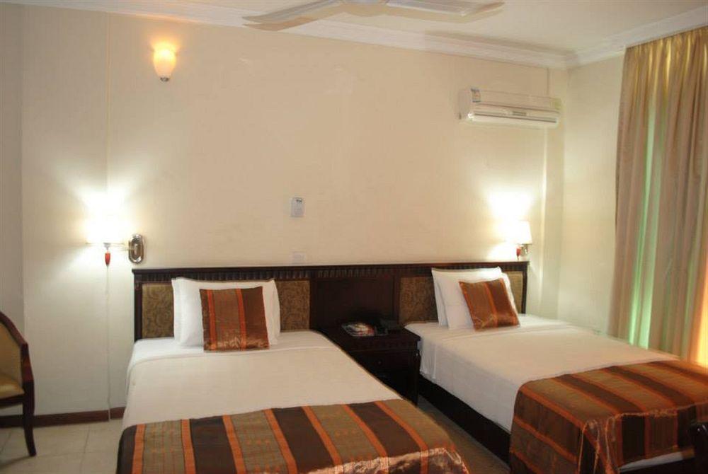 Hotel Georgia 아크라 외부 사진
